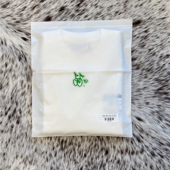 Cherry LA Valentine’s Day Mt. Fuji Boxy Tee (Cream) Size XS SOLD OUT - Picture 5 of 9